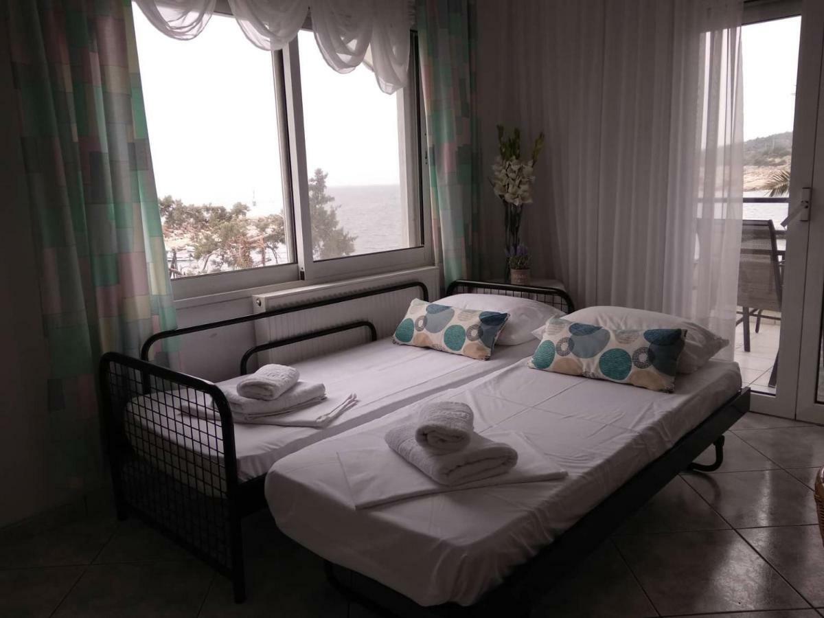 Maries Seaside Home Skala Marion Exterior photo